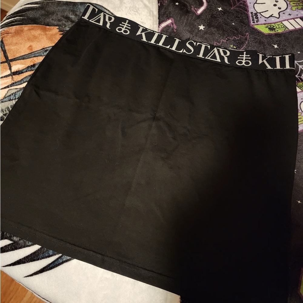 Little black skirt